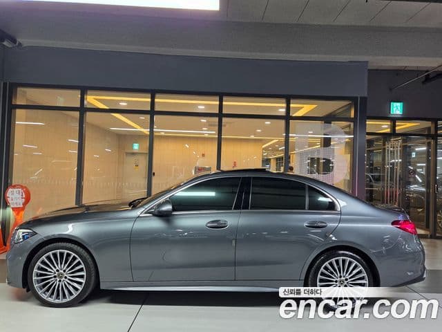 Mercedes-Benz C-Class W206 3