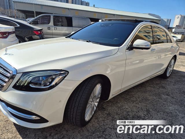 Mercedes-Benz S-Class W222 3