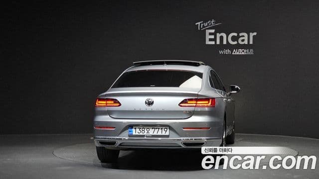 Volkswagen Arteon 4