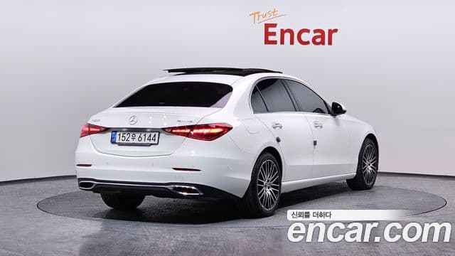 Mercedes-Benz C-Class W206 2