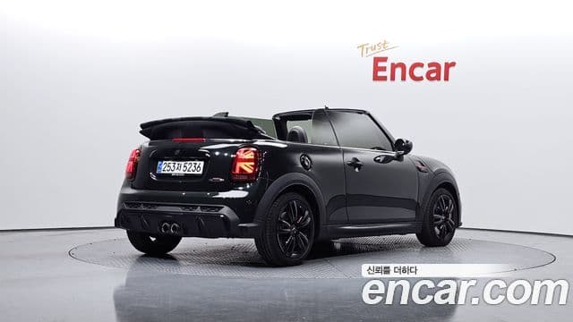 MINI Cooper S Convertible 2