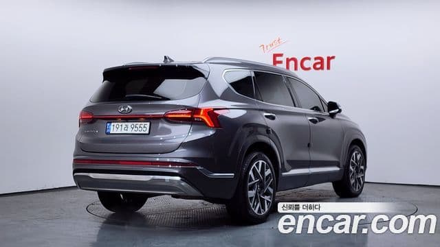 Hyundai The New Santa Fe 2