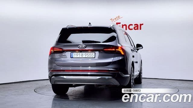 Hyundai The New Santa Fe 4