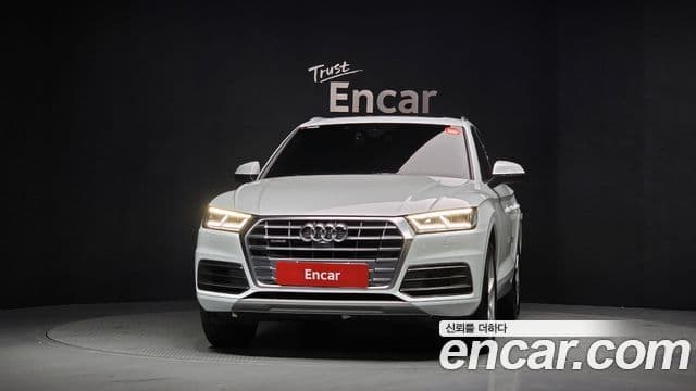 Audi Q5 (FY) 3