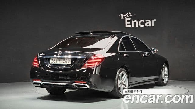 Mercedes-Benz S-Class W222 2