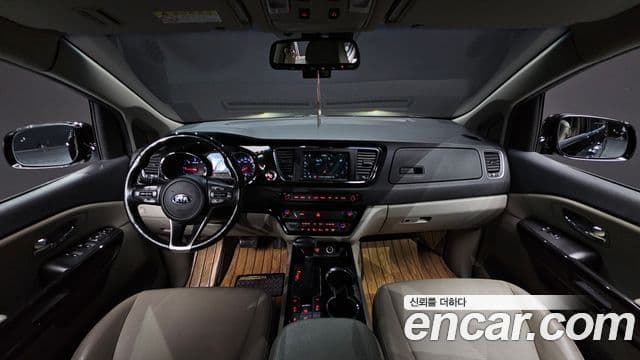 Kia The New Carnival 4