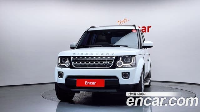 Land Rover Discovery 4 3
