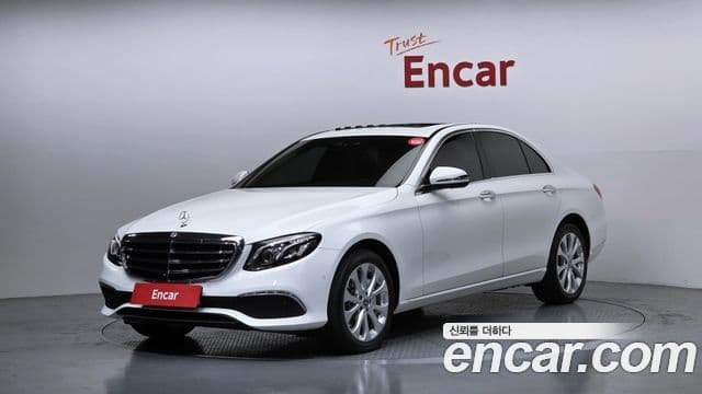 Mercedes-Benz E-Class W213 1