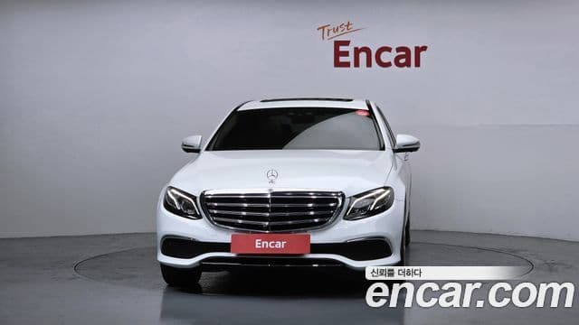 Mercedes-Benz E-Class W213 3
