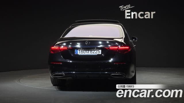 Mercedes-Benz S-Class W223 3