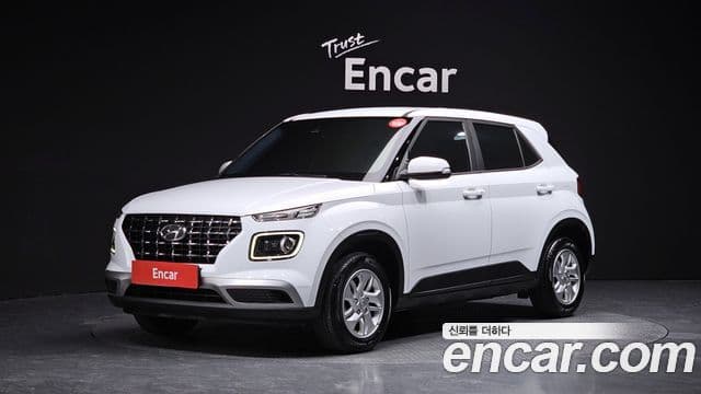 Hyundai Venue — 1