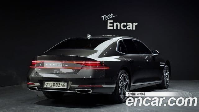 Genesis G90 (RS4) 2