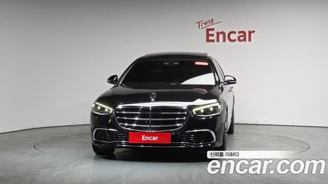 Mercedes-Benz S-Class W223 2