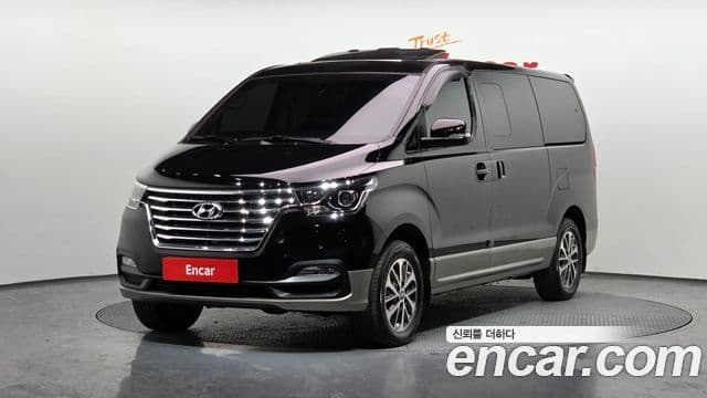 Hyundai The New Grand Starex 1