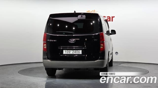 Hyundai The New Grand Starex 4