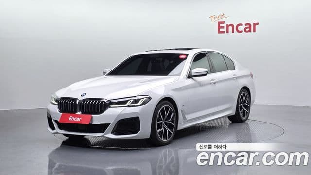 BMW 5 Series (G30) 1