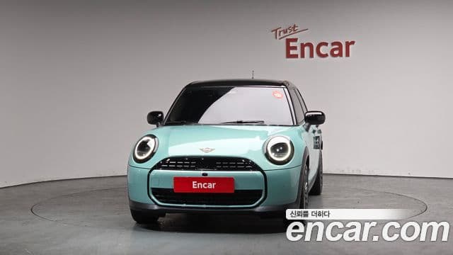 MINI Cooper C 4th Gen 3