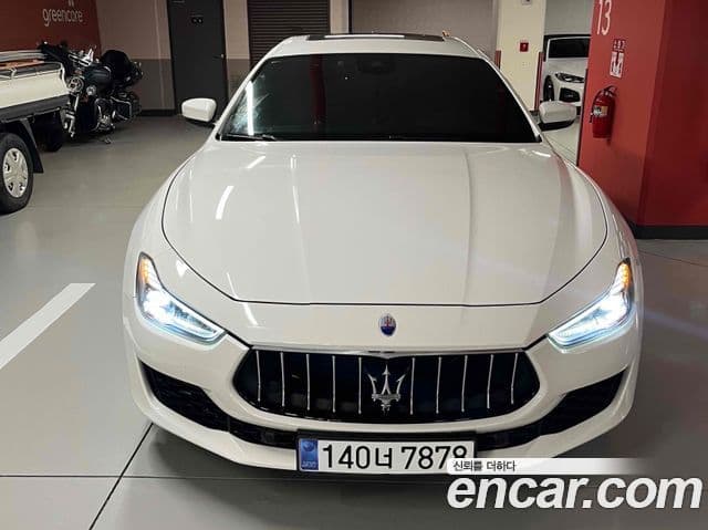 Maserati Ghibli 1