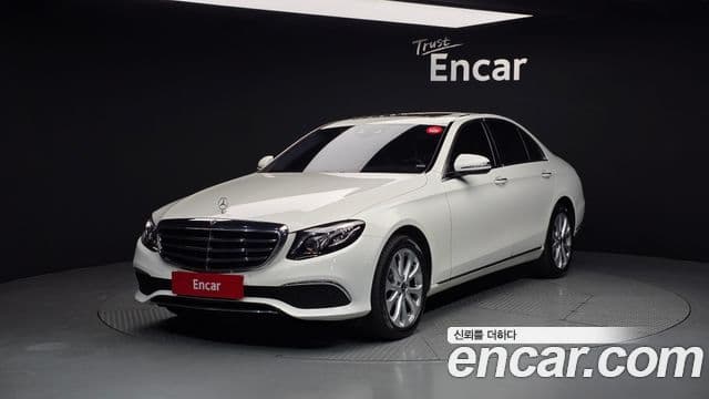 Mercedes-Benz E-Class W213 1