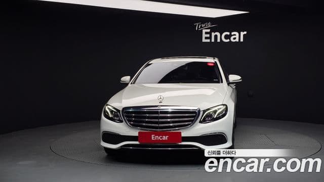 Mercedes-Benz E-Class W213 3