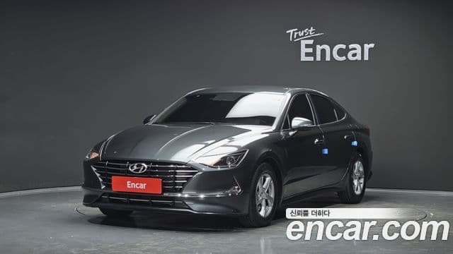 Hyundai Sonata (DN8) 1