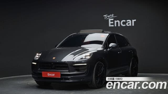 Porsche Macan 1