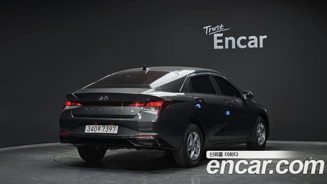 Hyundai Avante (CN7) 2