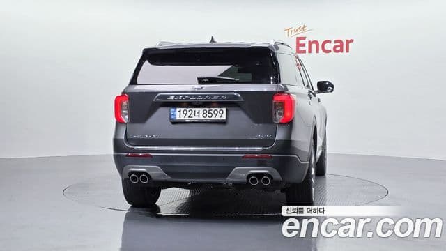 Ford Explorer 6th Gen 4