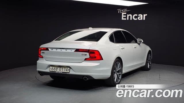 Volvo S90 2