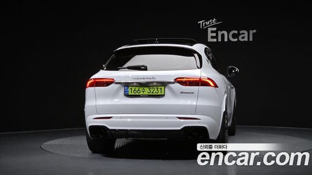 Maserati Grecale 4