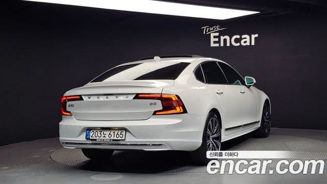Volvo S90 2
