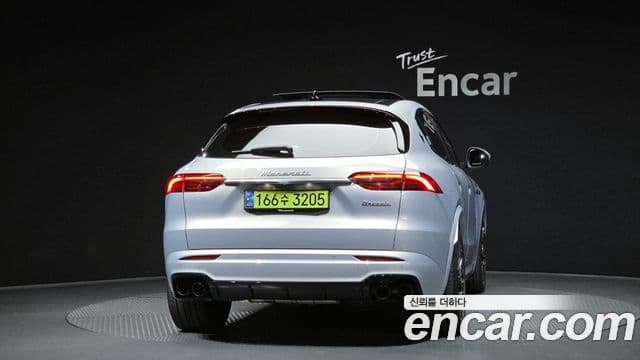 Maserati Grecale 4