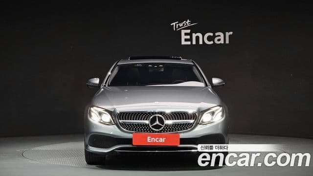 Mercedes-Benz E-Class W213 3