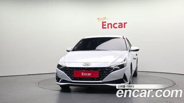 Hyundai Avante (CN7) 3