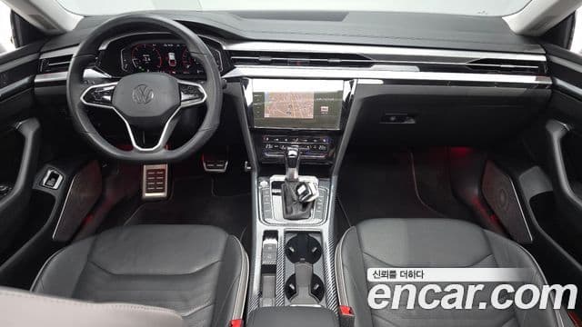 Volkswagen Arteon 4