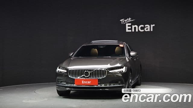 Volvo S90 3