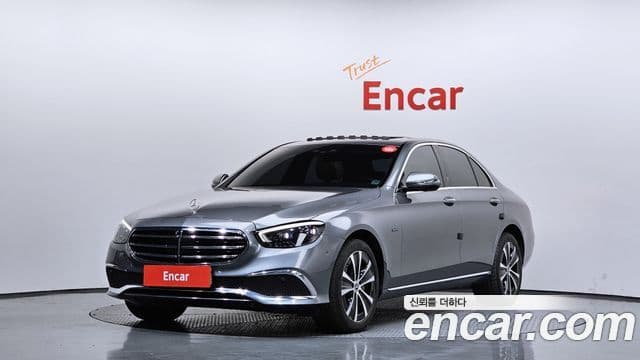 Mercedes-Benz E-Class W213 1
