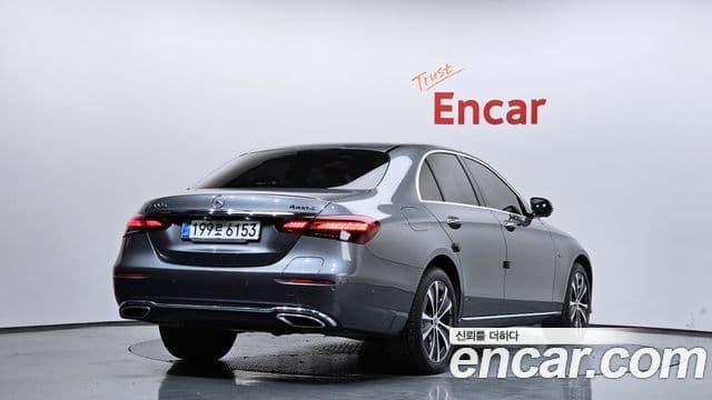 Mercedes-Benz E-Class W213 2