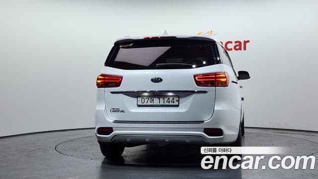 Kia The New Carnival 3