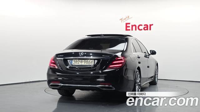 Mercedes-Benz S-Class W222 3