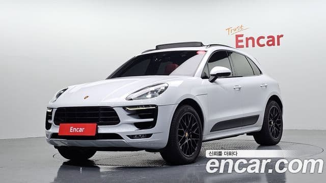 Porsche Macan 1