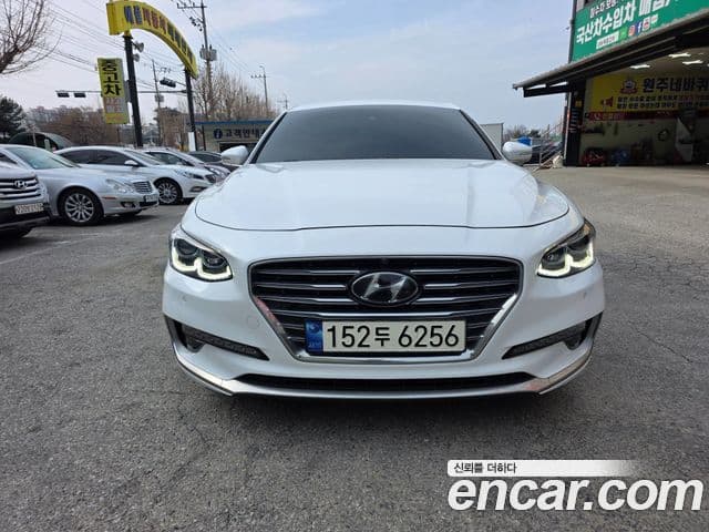 Hyundai Grandeur IG 2