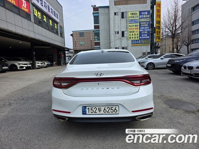 Hyundai Grandeur IG 4