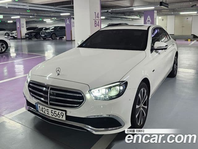 Mercedes-Benz E-Class W213 3