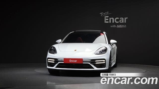 Porsche Panamera (971) 3