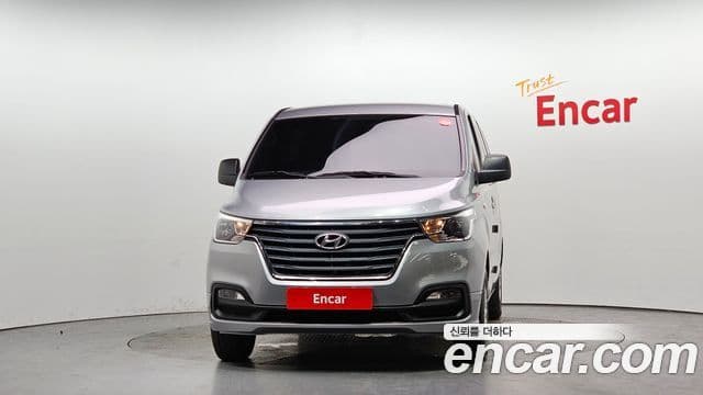 Hyundai The New Grand Starex 3