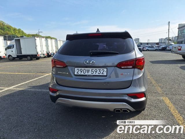 Hyundai Santa Fe The Prime 4