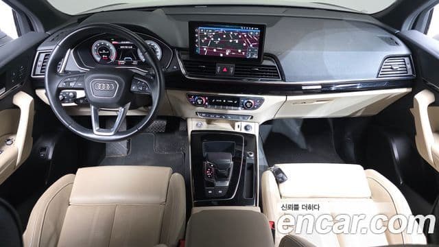 Audi Q5 (FY) 4