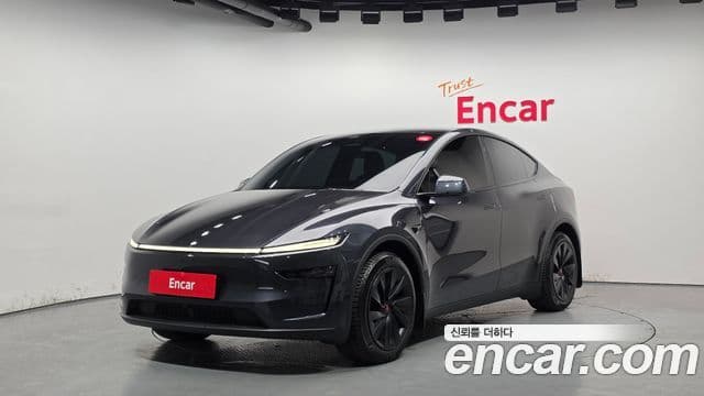 Tesla Model Y 1