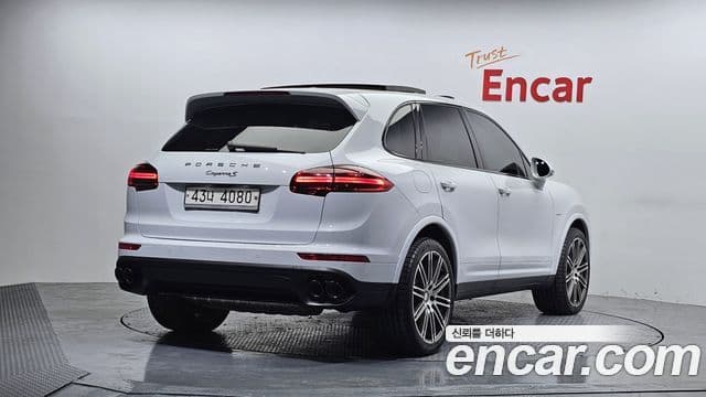 Porsche New Cayenne 2